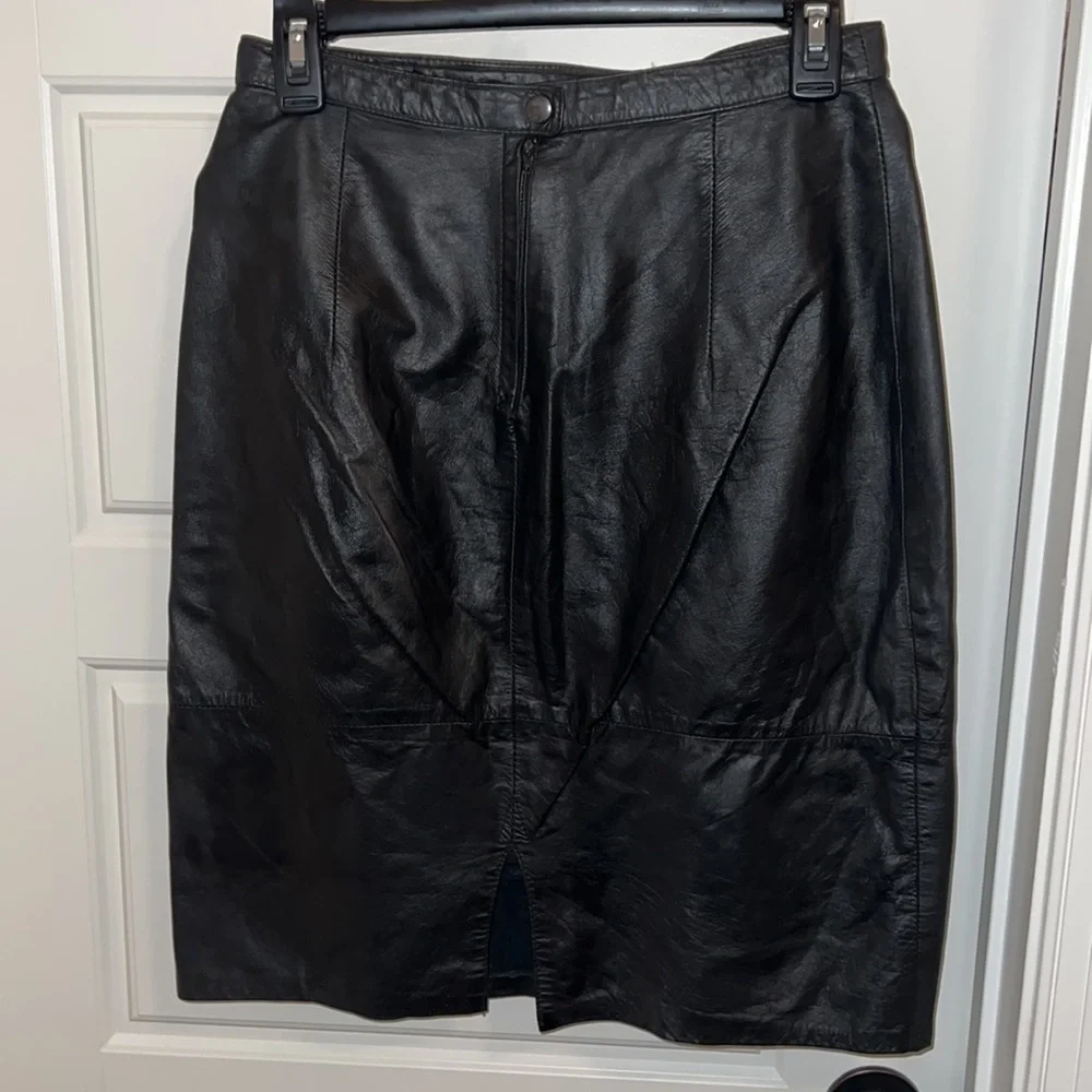 Leather Knee Pencil Skirt 9/10